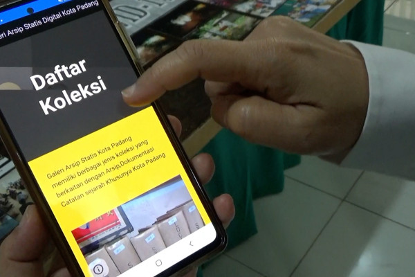 Dinas Perpusip Kota Padang arsipkan foto dengan teknologi - ANTARA News