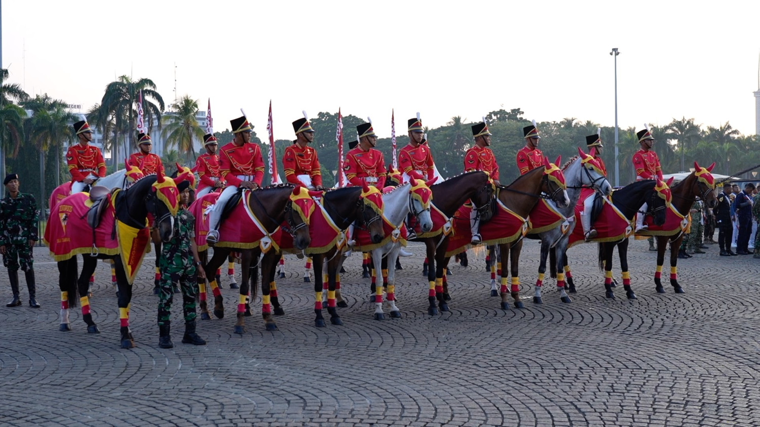 Rute Kirab Bendera Merah Putih dari Monas menuju IKN - ANTARA News