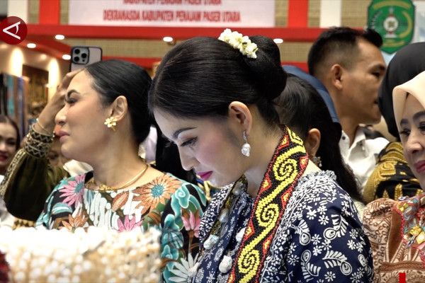Istri Wapres hadiri pembukaan pameran Inacraft 2025 di JCC - ANTARA News