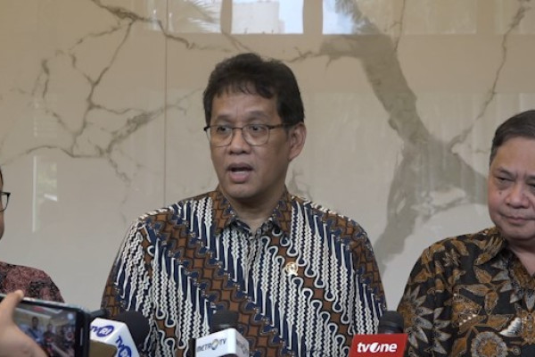 Penerimaan pajak melambat, Menkeu jamin anggaran program negara cukup