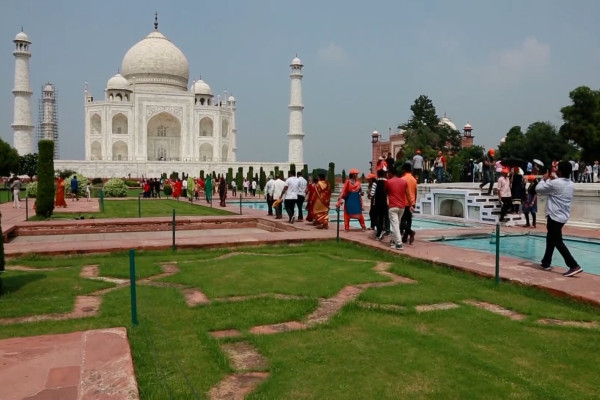 Taj Mahal masih terpopuler di India, dikunjungi 6,9 juta orang