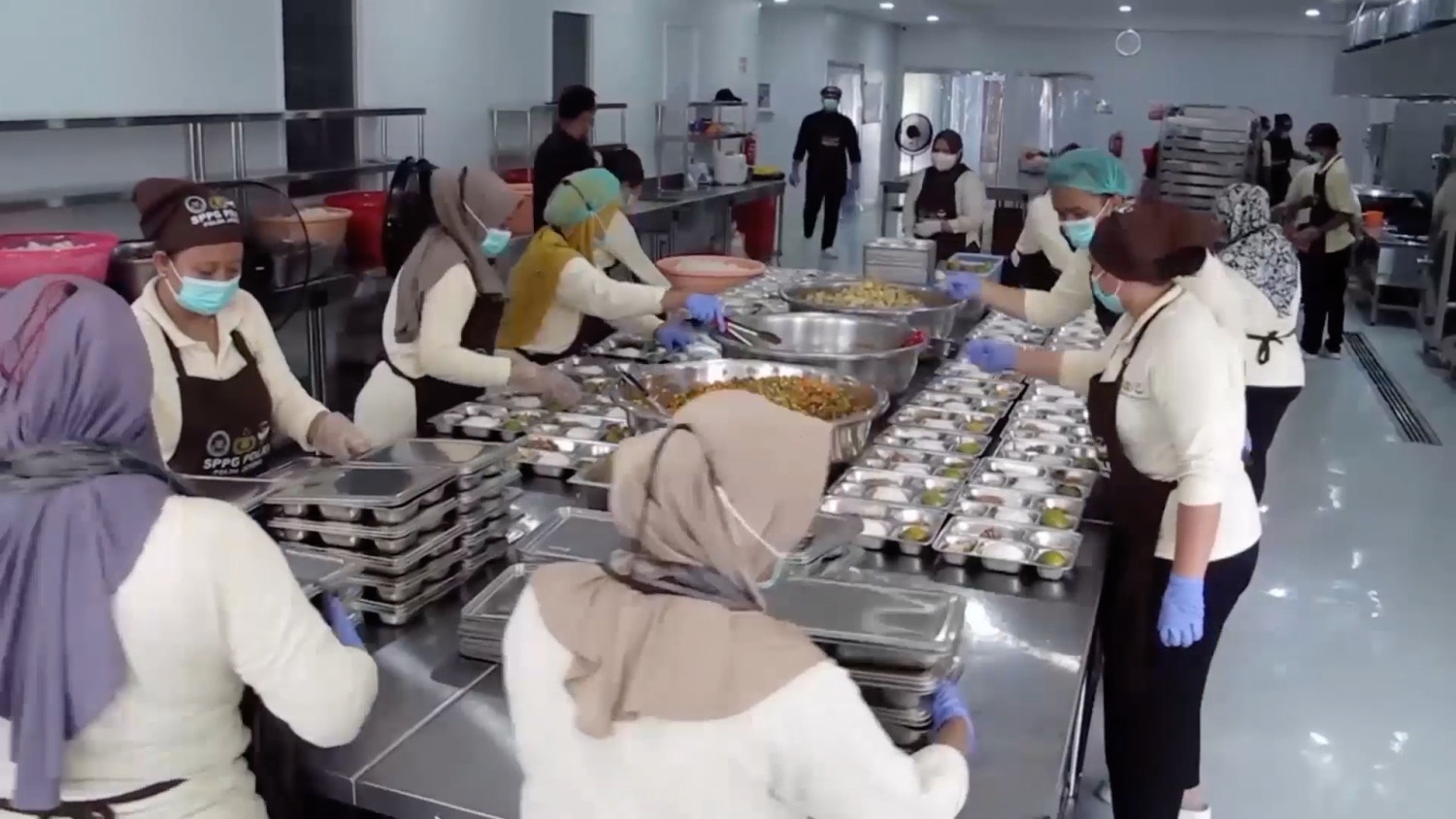 BGN persilakan pemda berperan aktif dalam pengawasan Dapur MBG