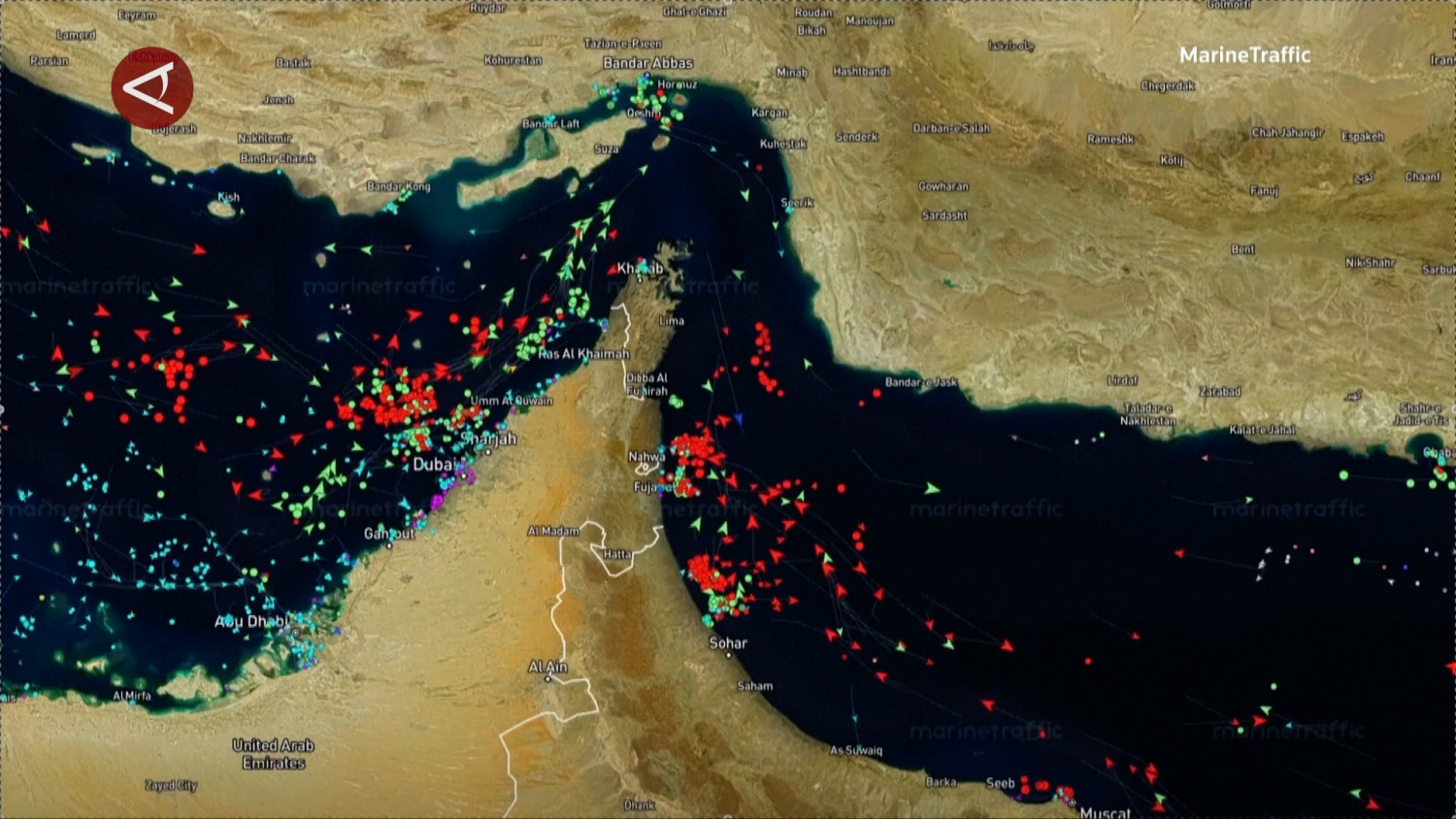 Iran tutup lagi Selat Hormuz sehari usai dibuka, dua kapal tertembak