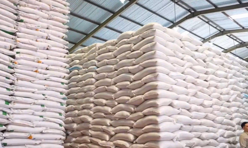 Catat rekor, cadangan beras Indonesia tembus lima juta ton