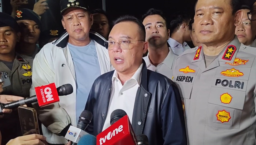 Wakil Ketua DPR dan Kapolda Metro pantau evakuasi kecelakaan kereta