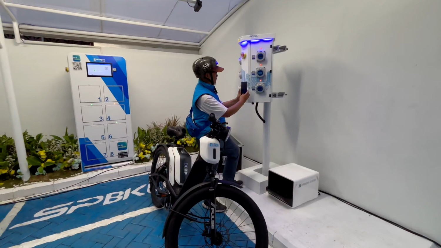 Wali Kota Bandung respons kebijakan pajak kendaraan listrik