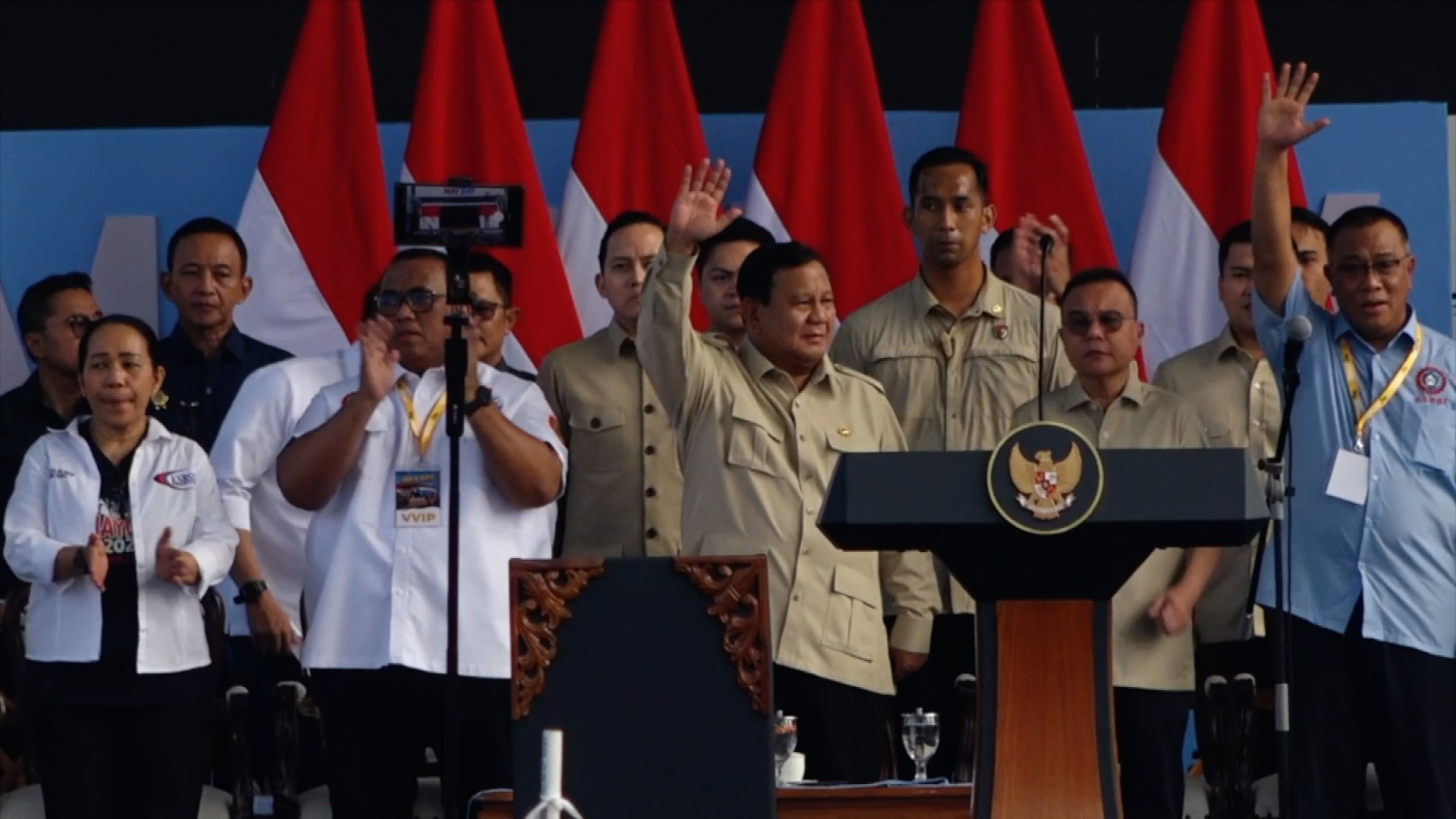Depan ribuan buruh, Prabowo: Pengesahan UU PPRT pertama dalam sejarah