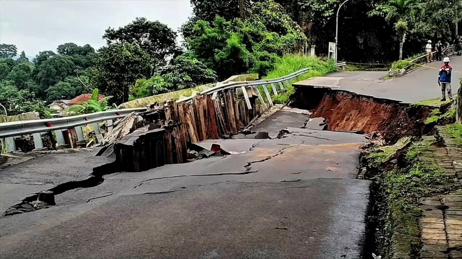 Jabar kucurkan Rp21,2 miliar untuk konstruksi Jalan Batu Tulis Bogor