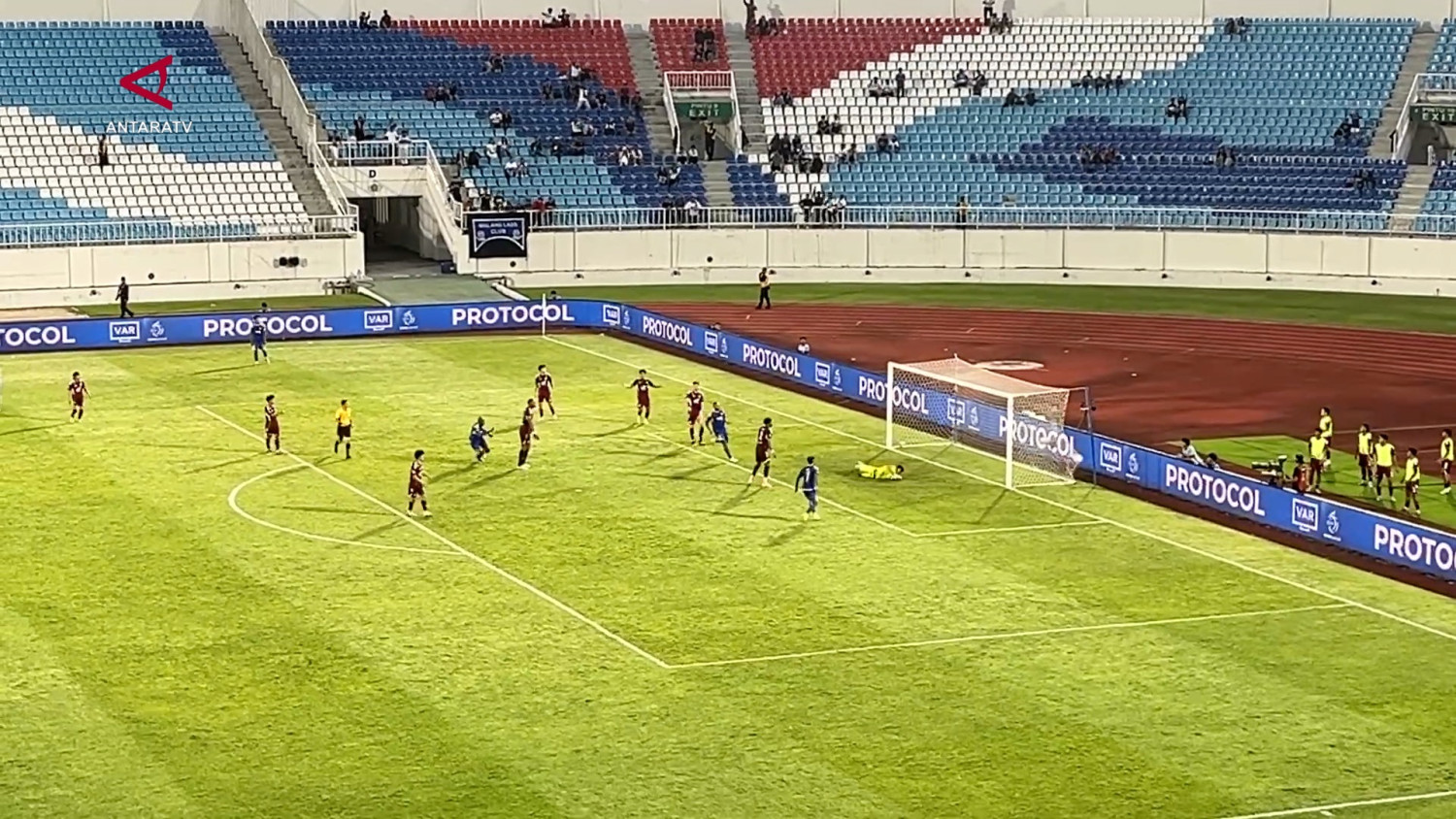 Arema FC berhasil keluar dari tren negatif, libas PSM Makassar 3-0
