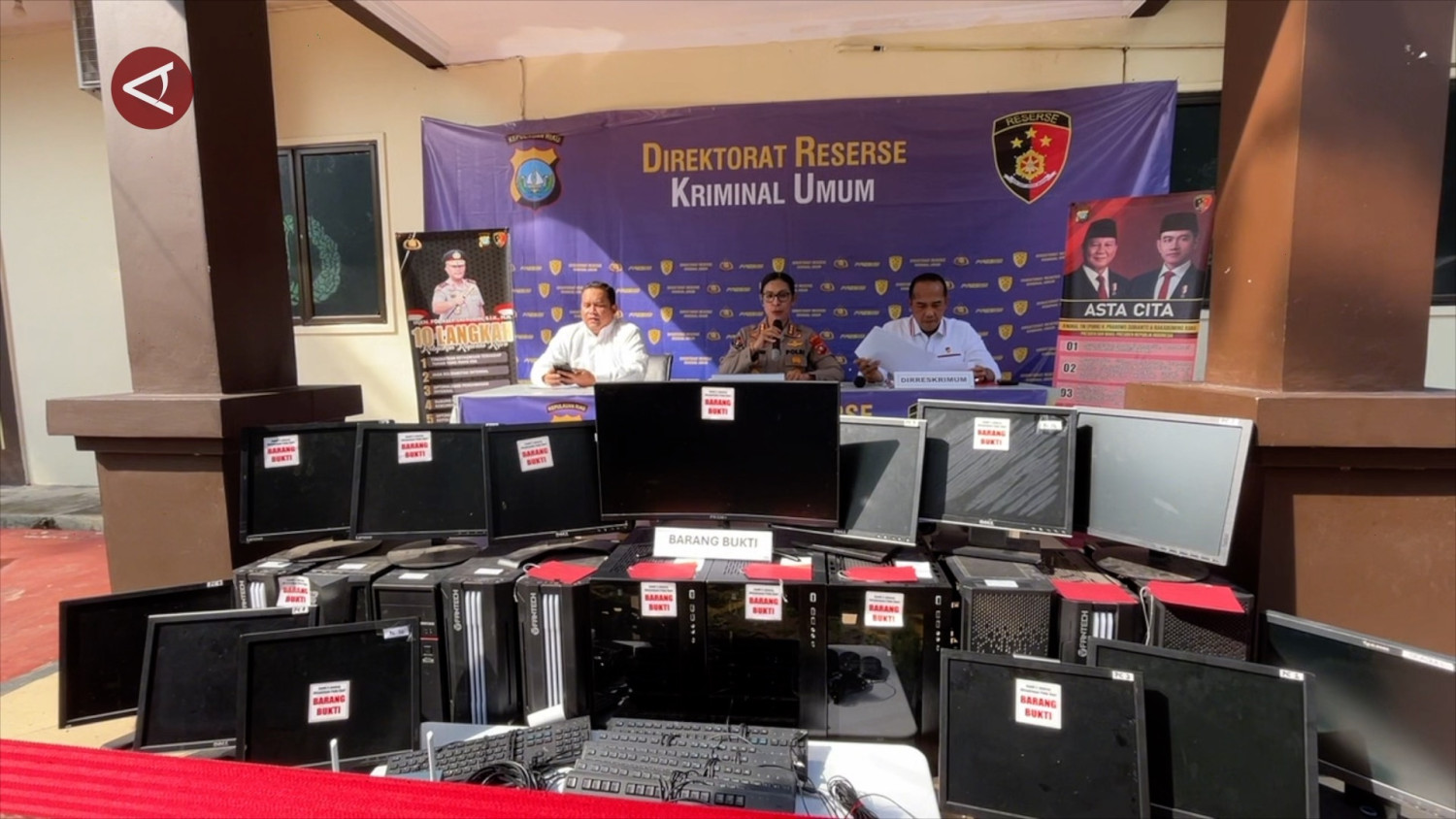 Polda Kepri amankan dua tersangka jual beli chip judi online