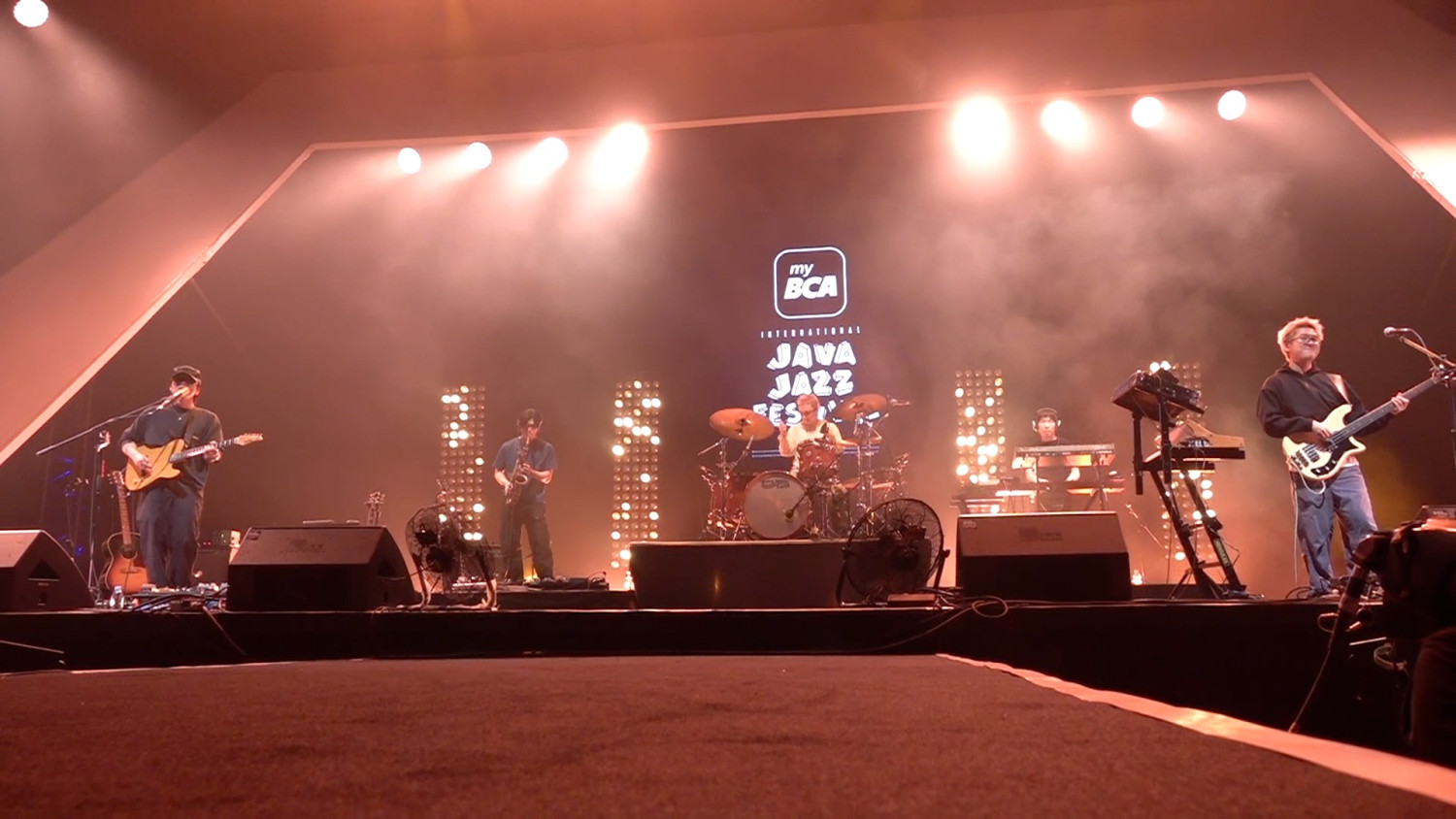 Band indie rock Korea Wave to Earth pikat audiens Java Jazz 2026