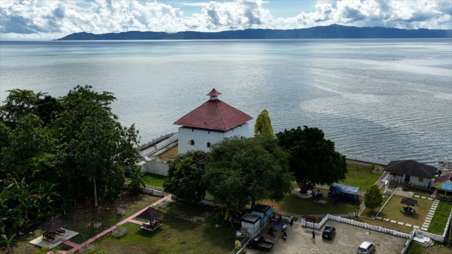 Benteng Amsterdam di Negeri Hila, saksi bisu kejayaan rempah Maluku