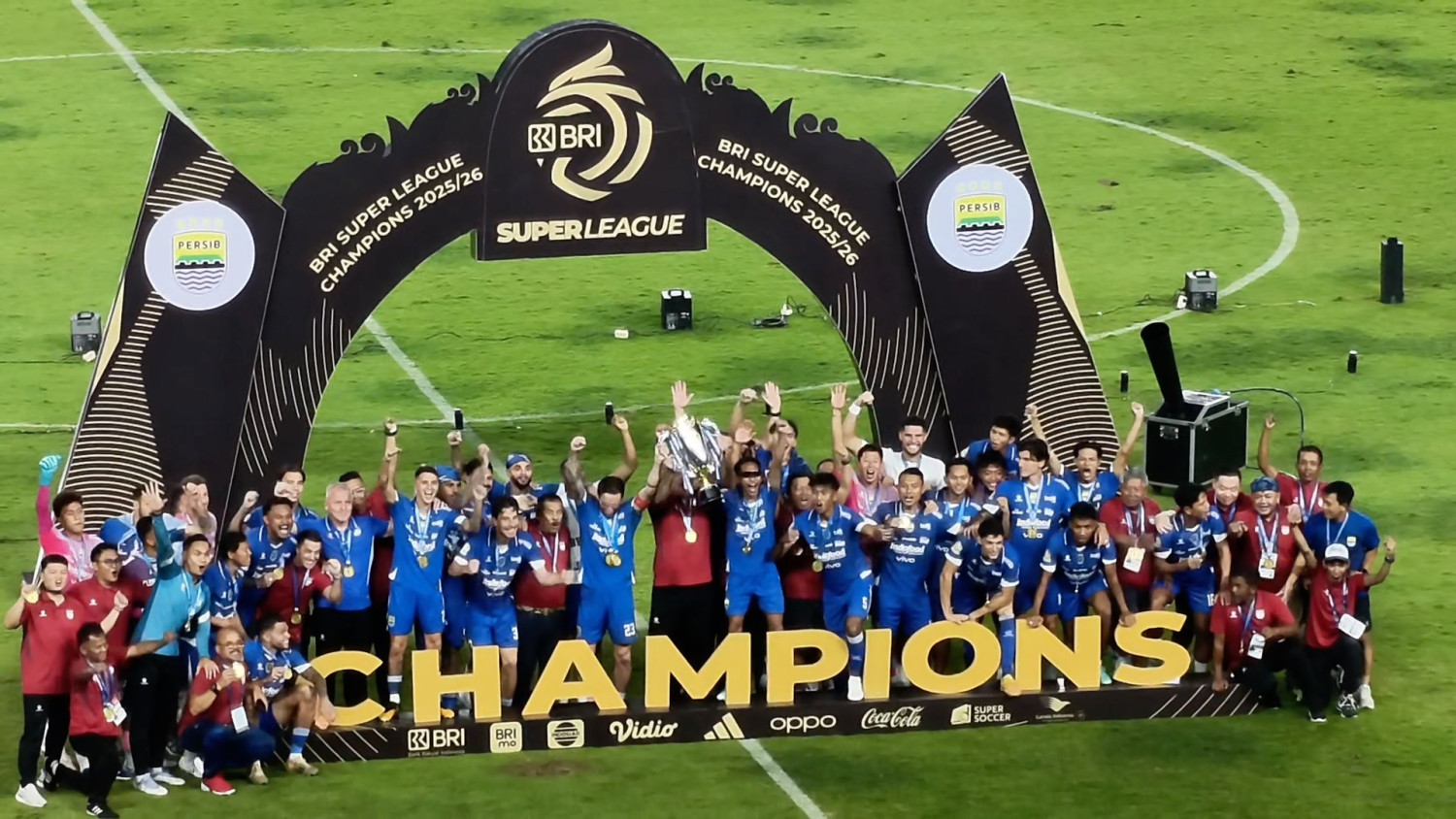 Persib pastikan hattrick juara usai imbang lawan Persijap