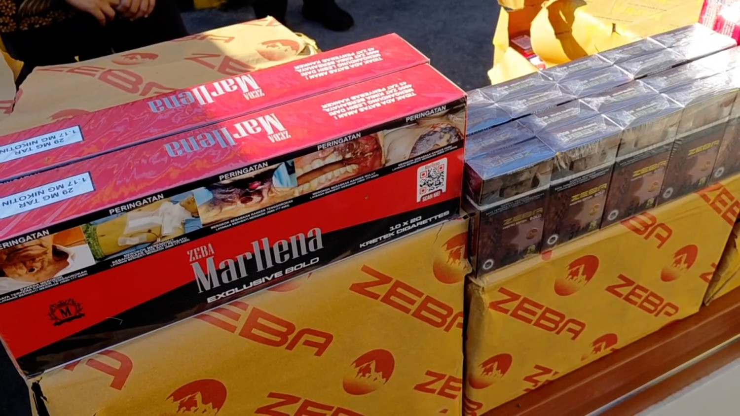 Petugas gabungan sita 3,1 juta batang rokok ilegal di Tol Kertosono