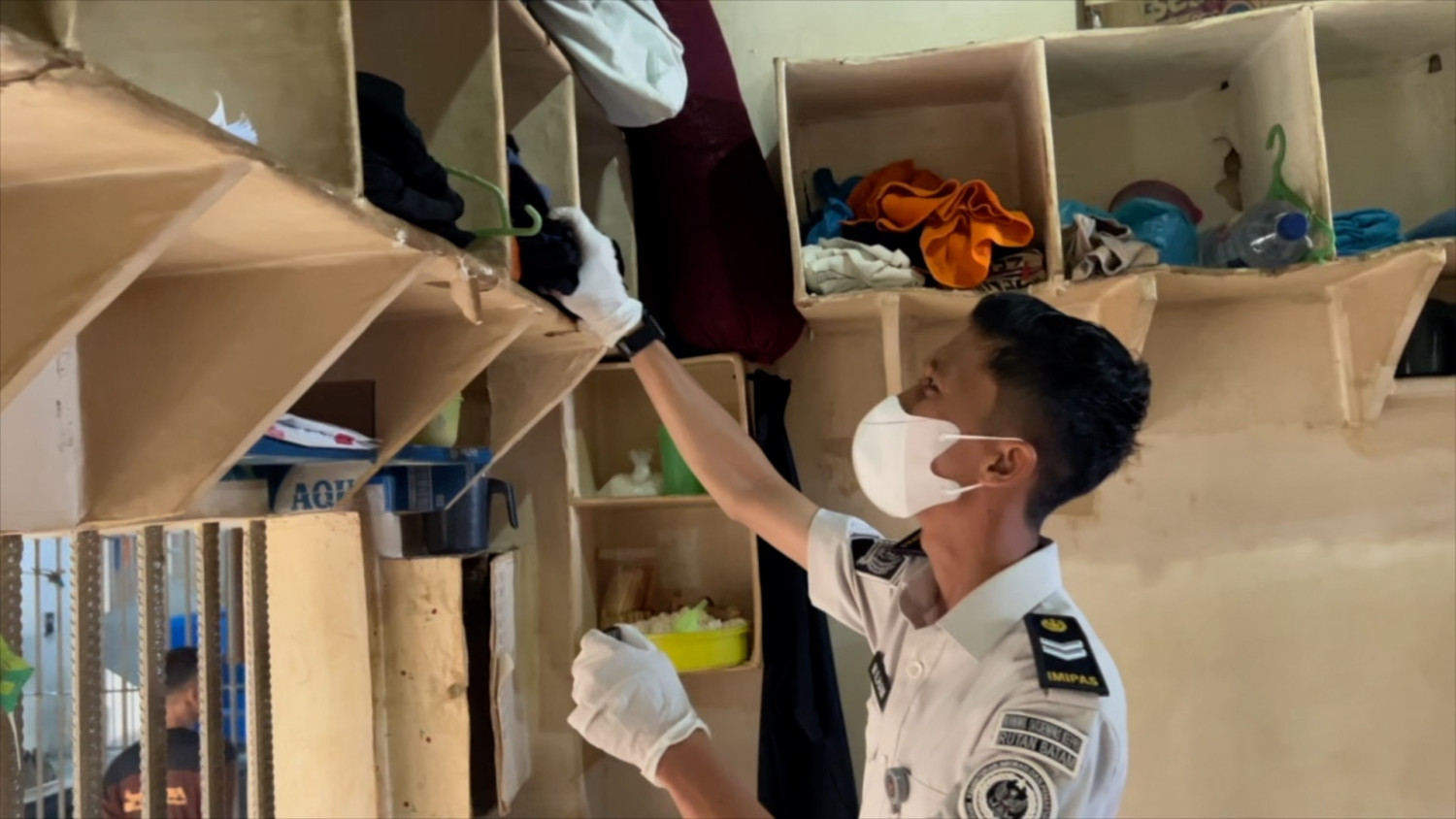 Rutan Batam razia barang terlarang dan tes urine WBP