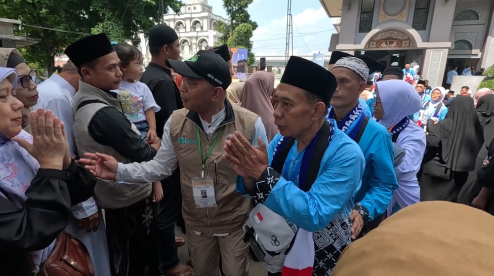Ratusan calhaj Bogor diberangkatkan dengan protokol kesehatan ketat