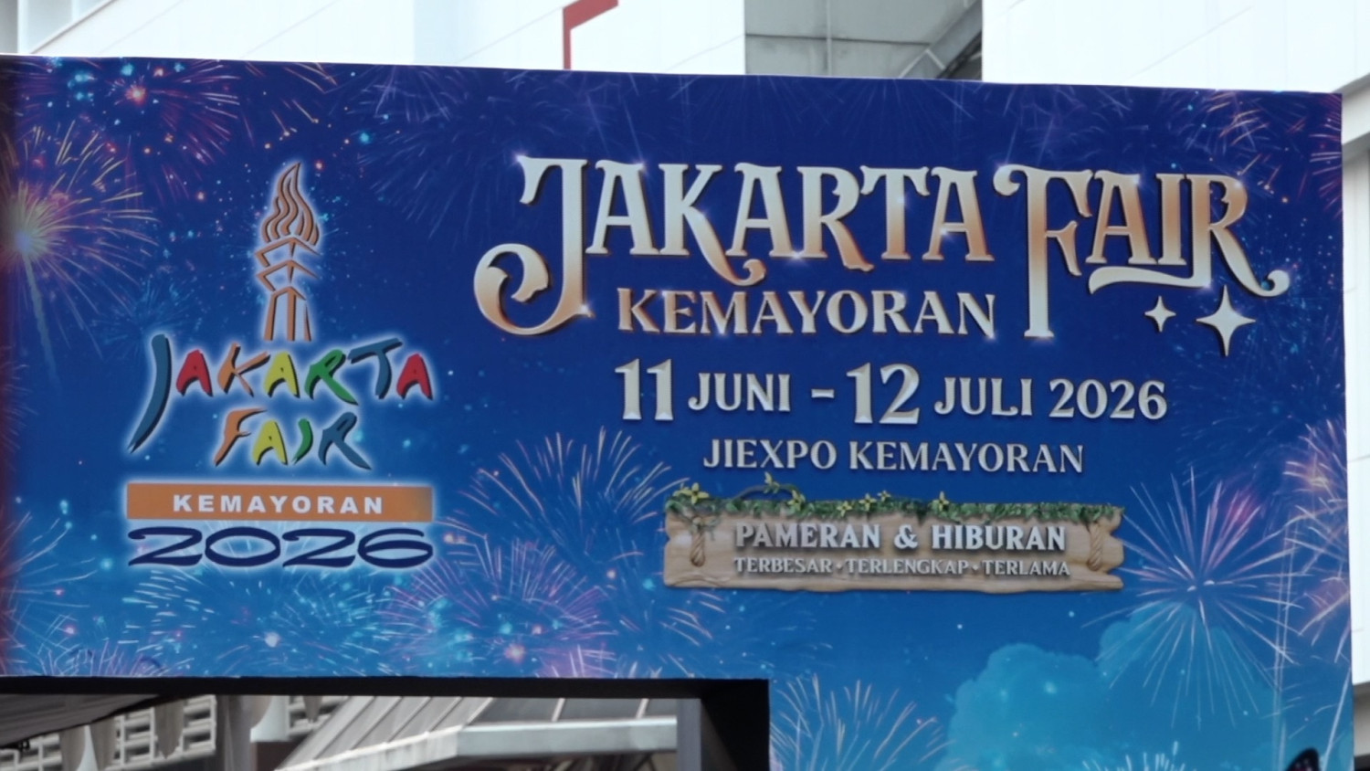Wara wiri jajal jajanan melimpah ruah ala Jakarta Fair 2026